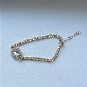 Elegant Gold Chain Bracelet with Crystal Accent